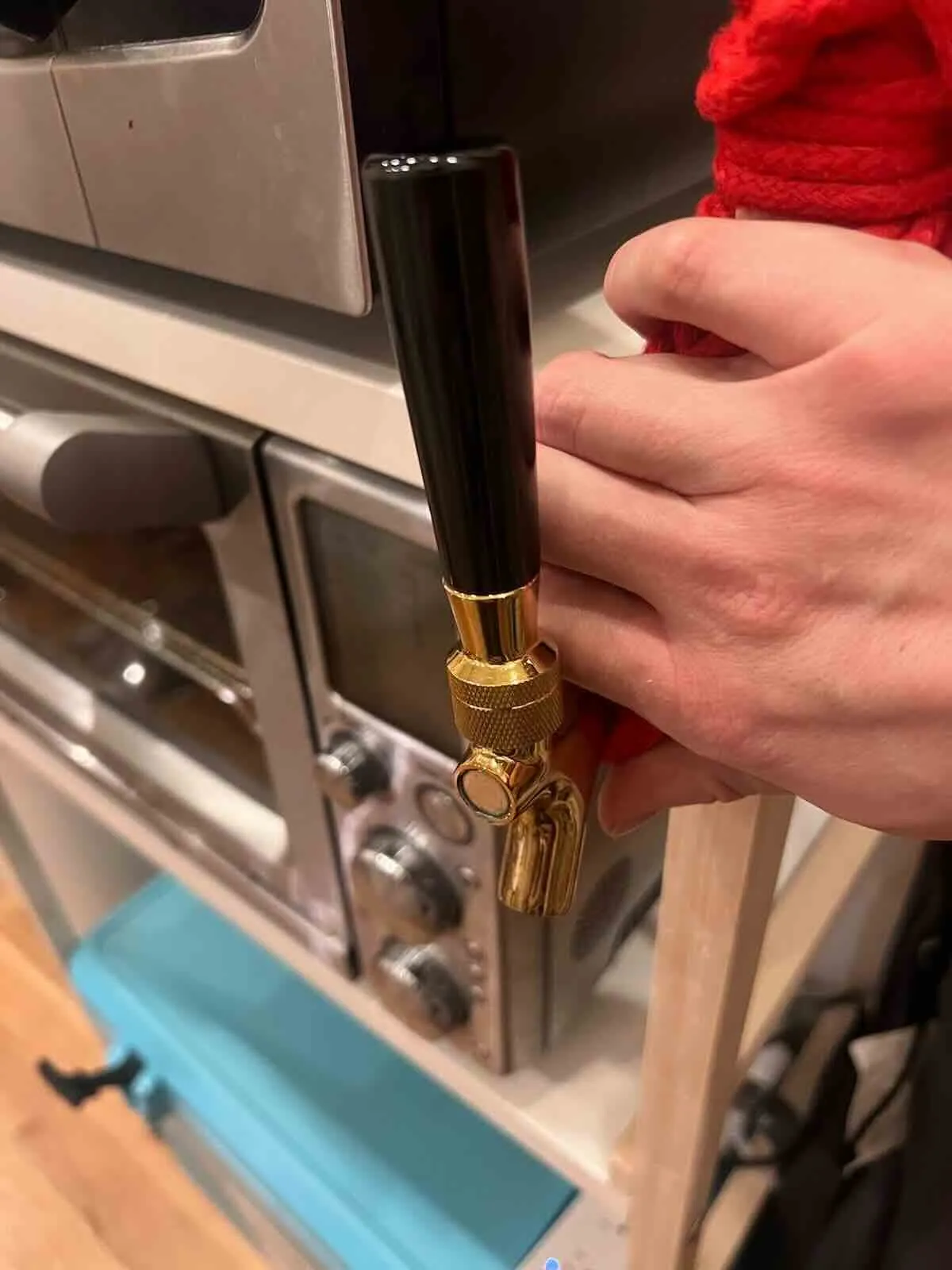 Pull handle for sparkling water Fridge